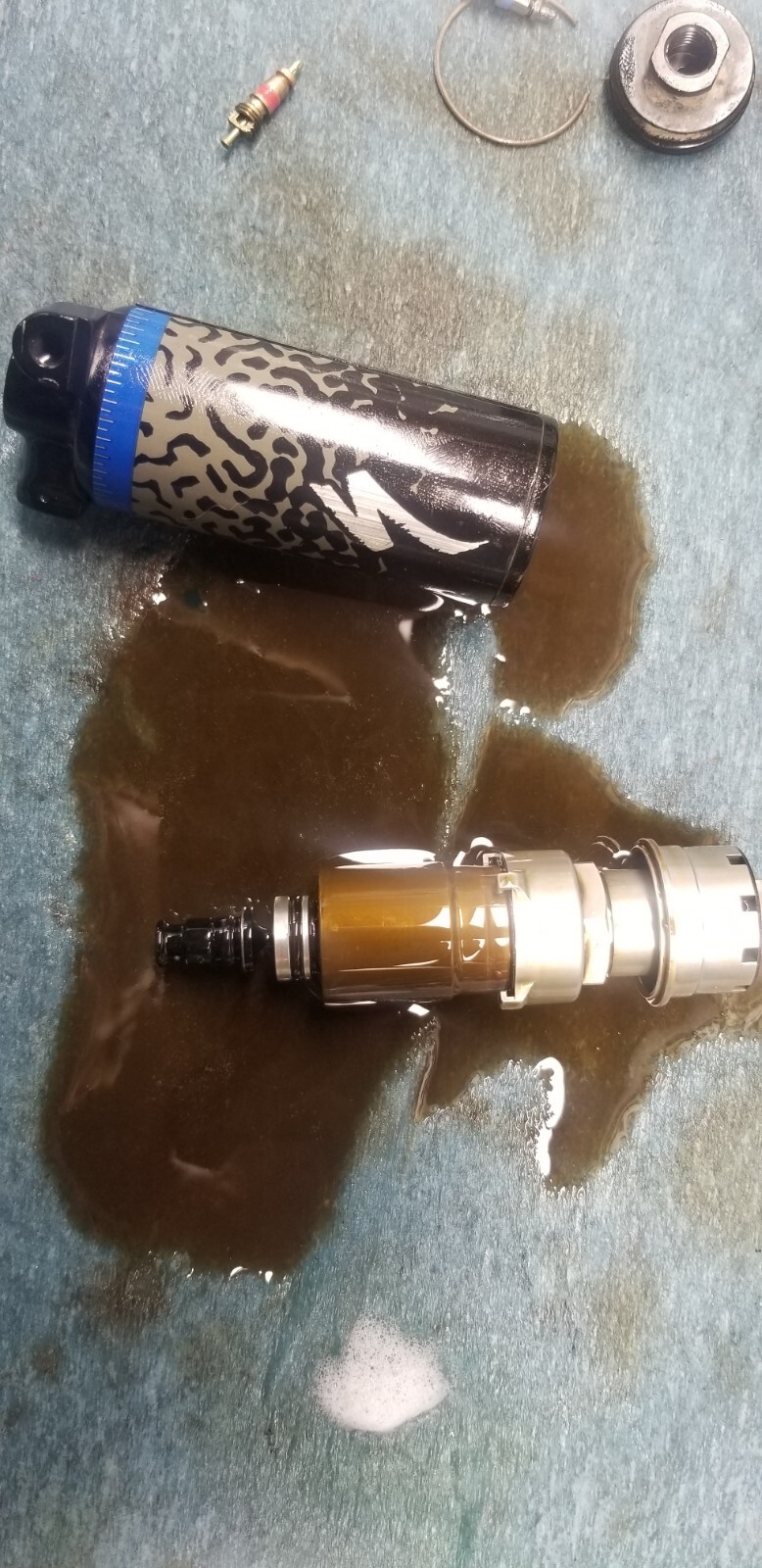 Specialized Brain – Fox & Rockshox rear shock rebuild – return shipping included