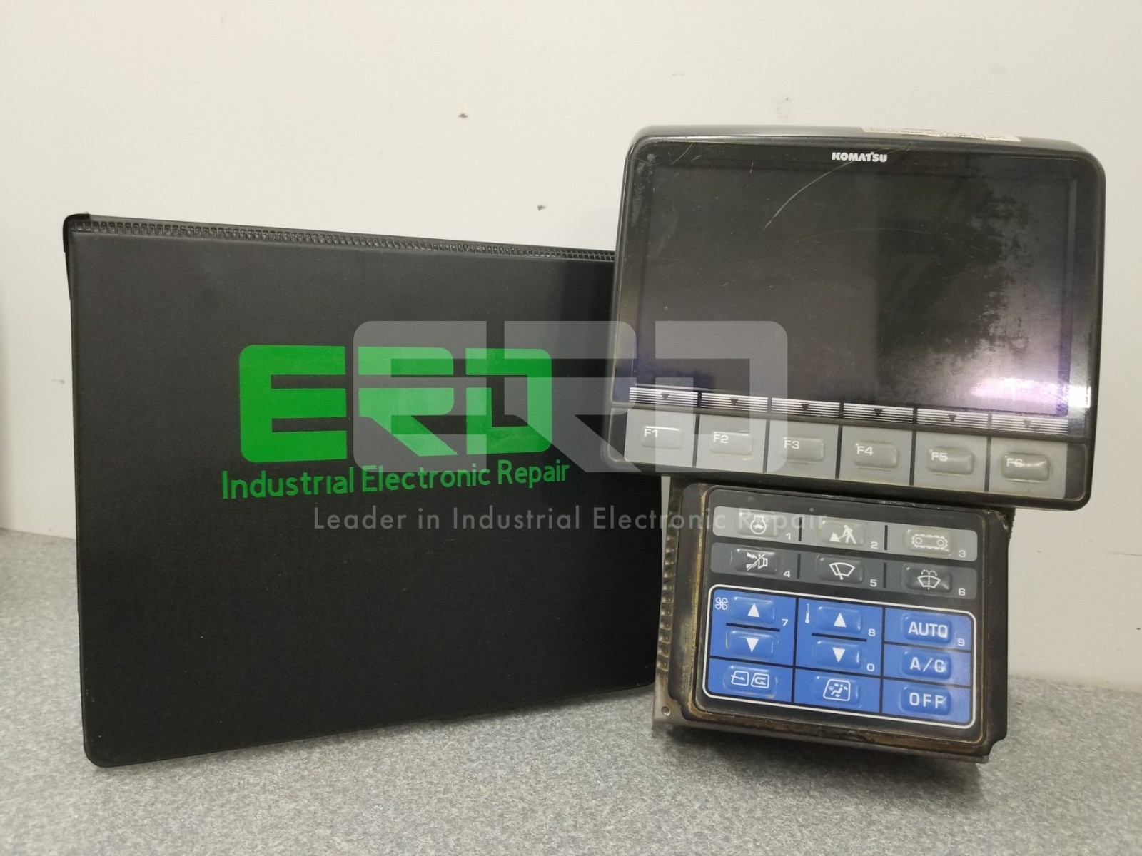 Komatsu 7835-31-1012 | Excavator Display Monitor Gauge (REPAIR EVALUATION)