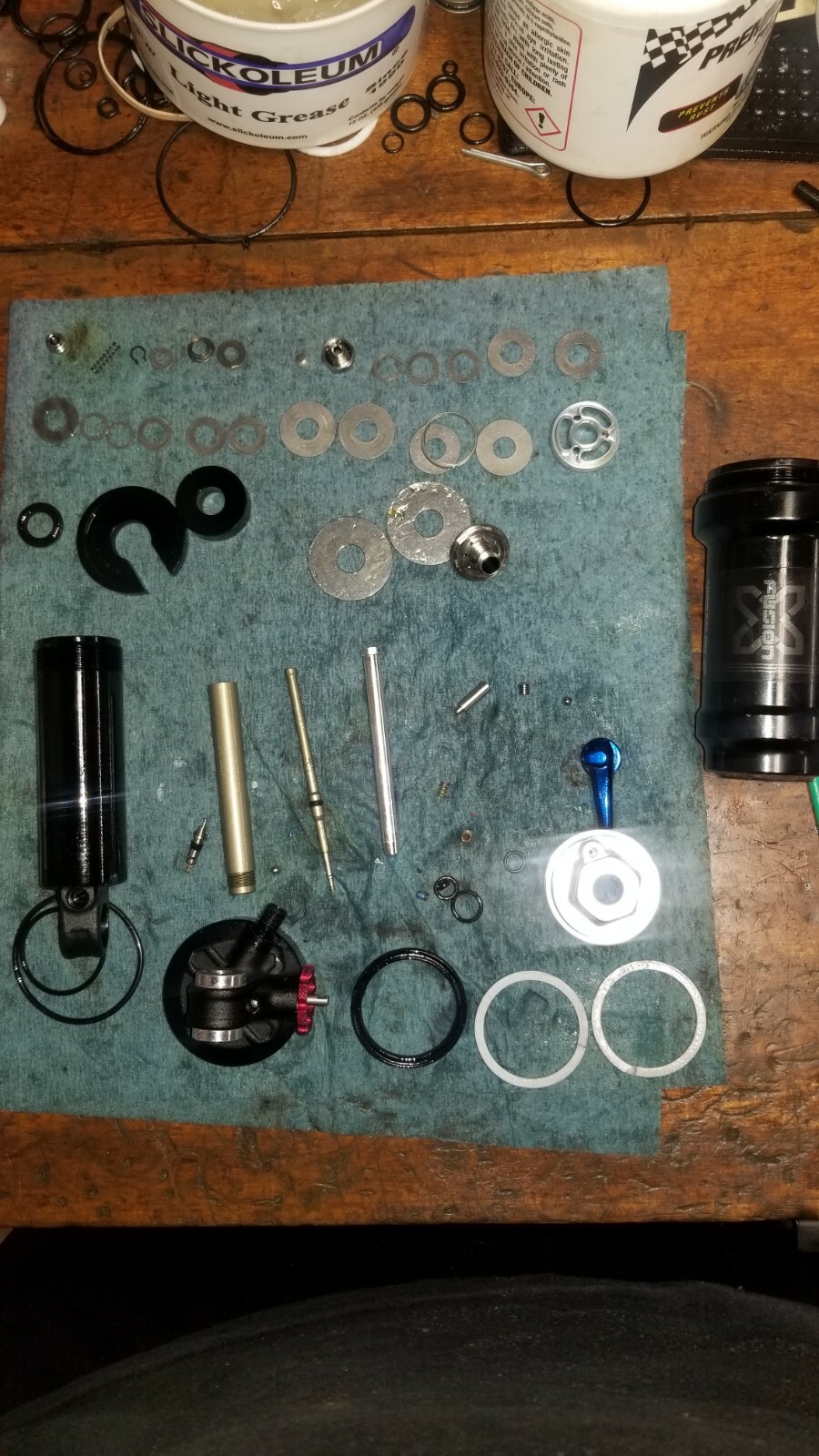 Specialized Brain – Fox & Rockshox rear shock rebuild – return shipping included