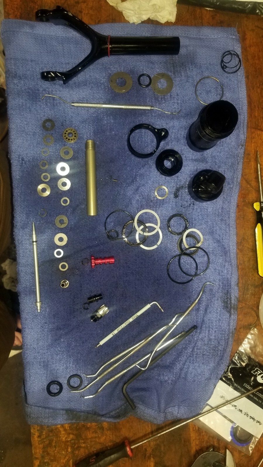 Specialized Brain – Fox & Rockshox rear shock rebuild – return shipping included